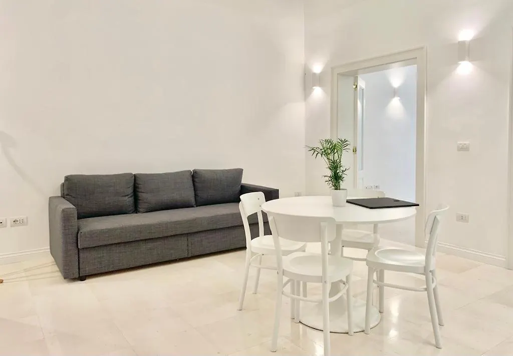 Federiciano White House - Bari Center Apartment Italy