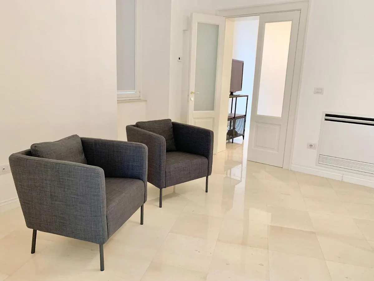 Federiciano White House - Bari Center Apartment